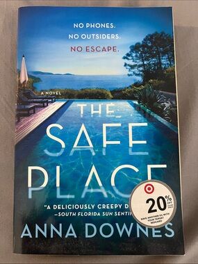 The Safe Place by Anna Downes - Paperback Thriller in Blue